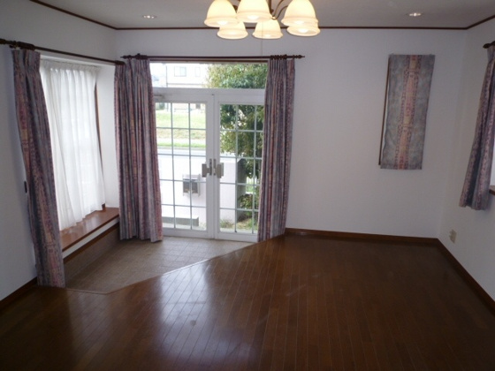 居間&nbsp;