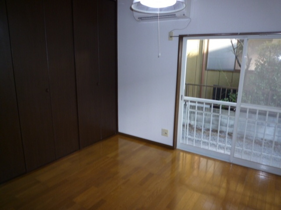 居間&nbsp;