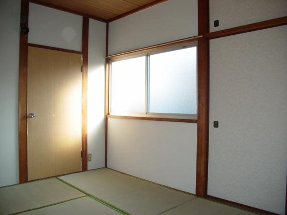 居間&nbsp;