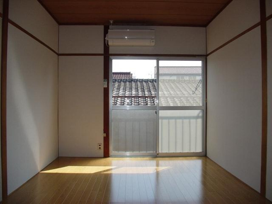 居間