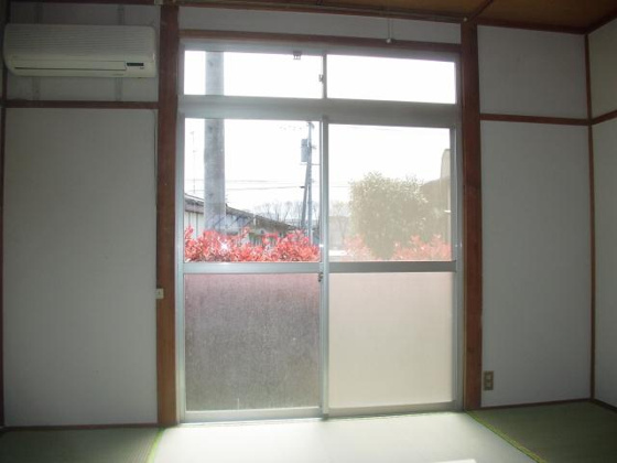 居間&nbsp;