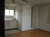 洋室：部屋の西側に水回りが揃っています