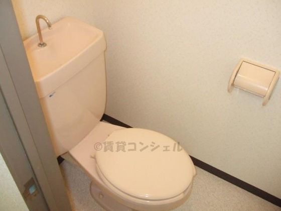 トイレ&nbsp;コンセントも有ります☆