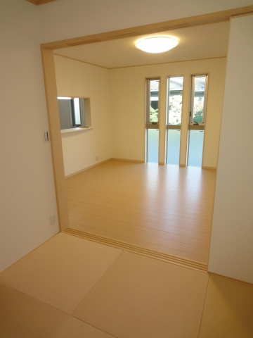 居間&nbsp;