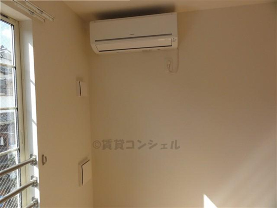 その他&nbsp;リビングエアコン付です。
