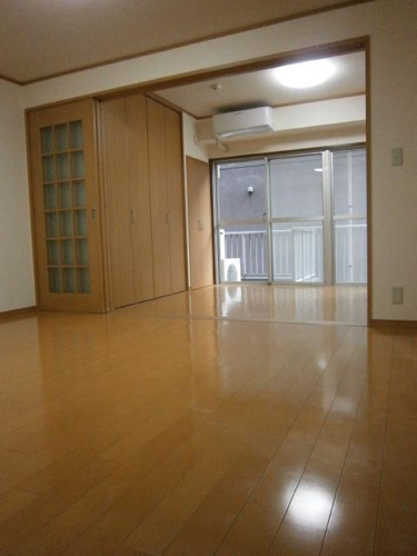 居間