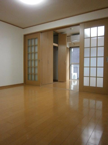 居間