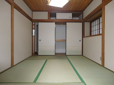 居間&nbsp;