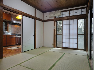 居間&nbsp;