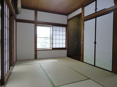 居間&nbsp;