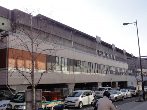 周辺&nbsp;駅周辺に商業施設が多い。近鉄けいはんな線新石切駅が最寄です。