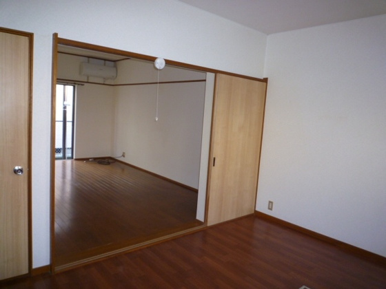 居間