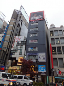 六本木交差点すぐ！交番のとなり！の画像