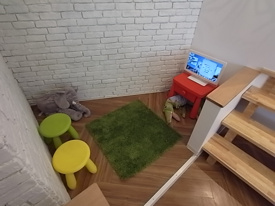 キッズスペースではDVDをご用意しておりますの画像
