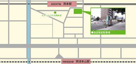 お客様駐車場もございますの画像